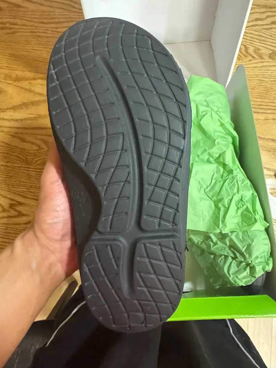 ウーフォス x FC ル リース ベルクロ