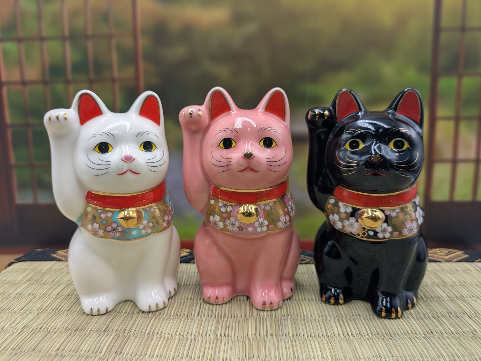 縁起物 桜づくし 招き猫 白 黒 桃 3種セット 薬師窯