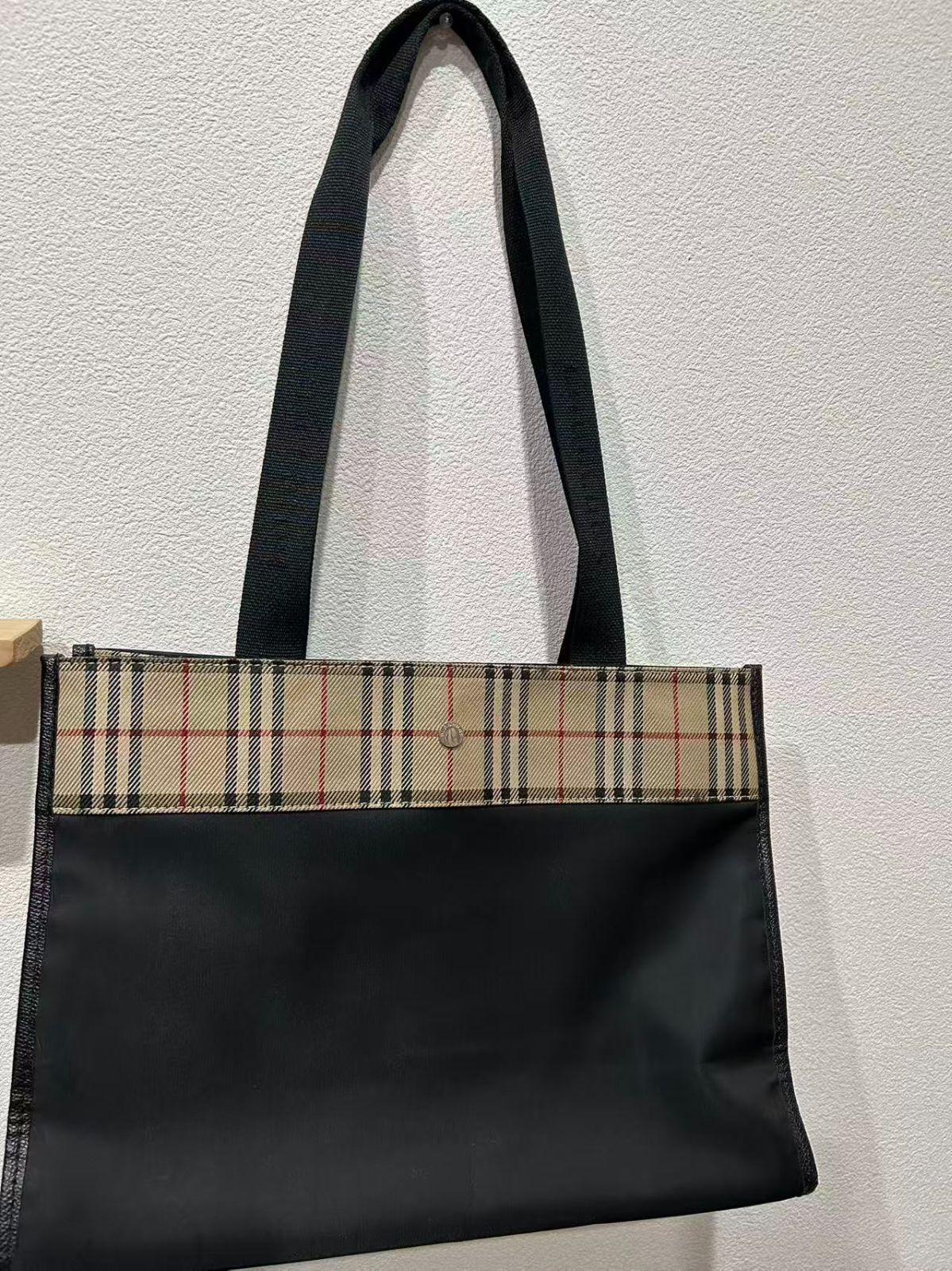 Burberry ブラック トートバッグ