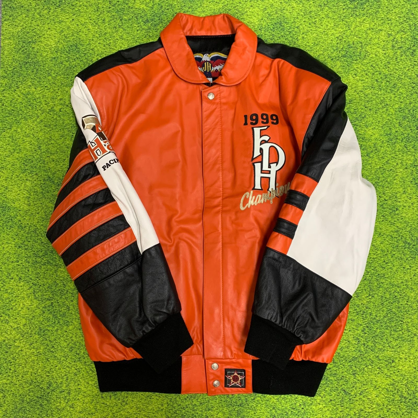アメフトのレターマンジャケット（1998年の地区優勝記念） アメフトのレターマンジャケット（1998年の地区優勝記念）