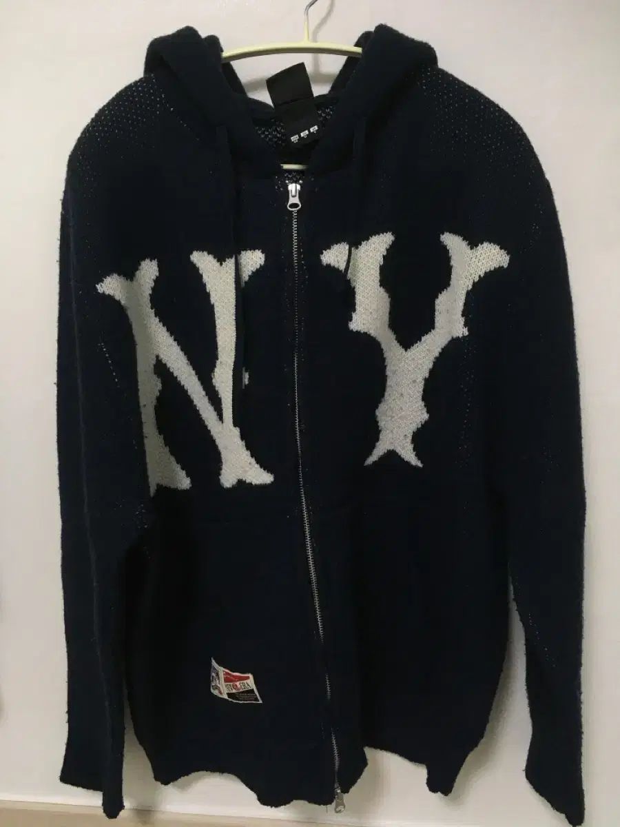 MLB ニューヨーク ヤンキース フード ジップアップ ニット カーディガン ネイビー