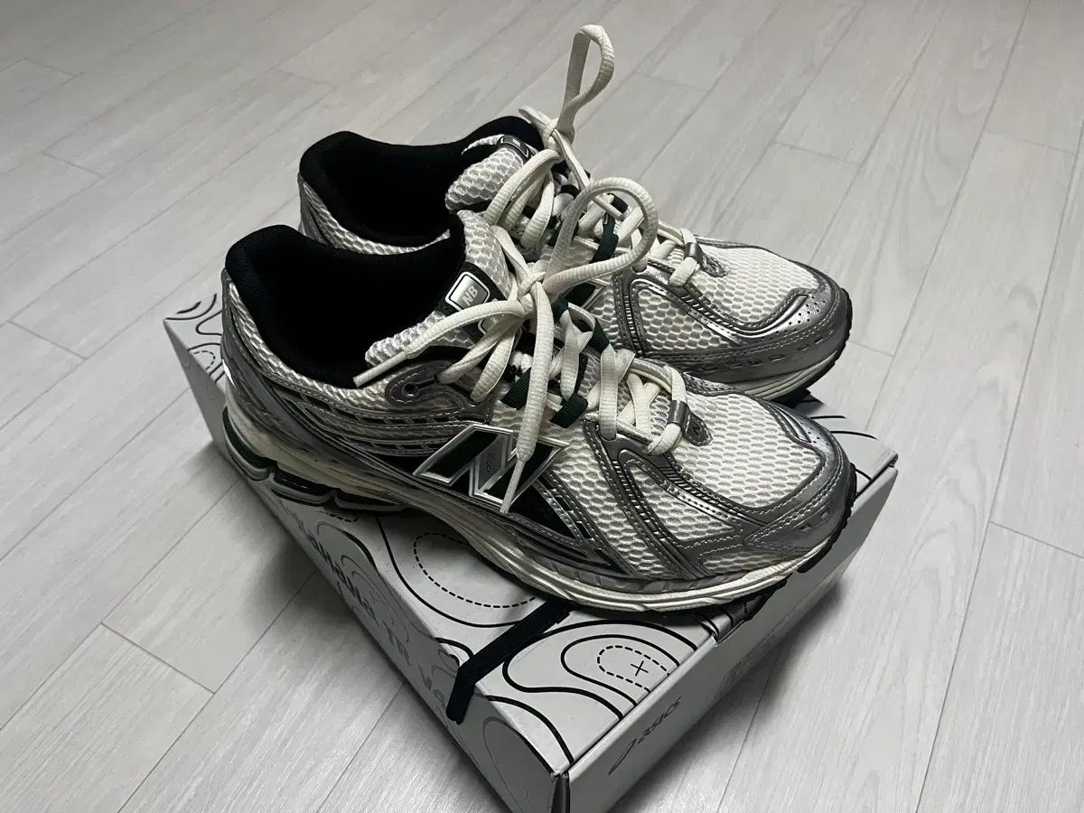  ニュー ンス 1906 シルバーグリーン 280 スニーカー 靴