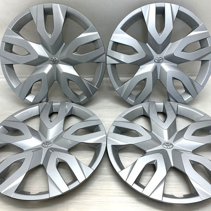 中古品 トヨタ カローラクロス 純正鉄ホイールカバー用 ホイールカバー