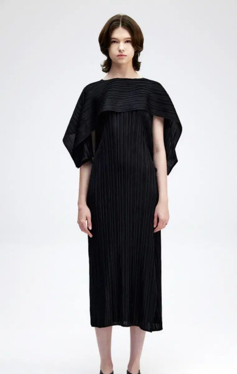 Mon Plisse ケープ プリーツ ONE PIECE
