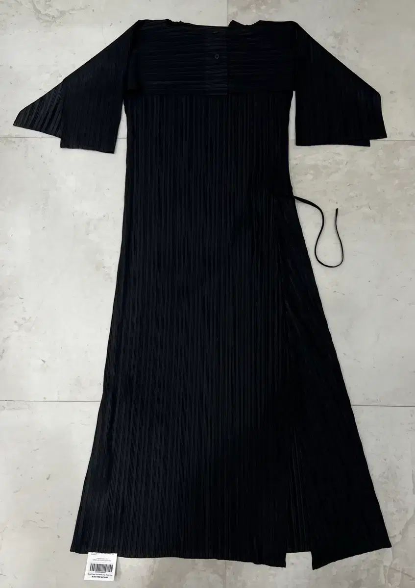  Mon Plisse ケープ プリーツ ONE PIECE 長袖 七分袖 ひざ丈ワンピース