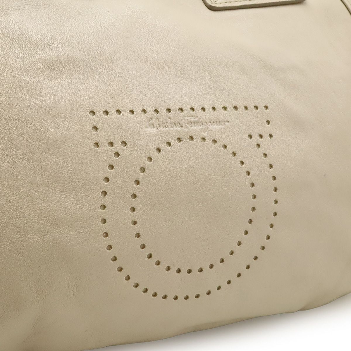 Salvatore Ferragamo サルヴァトーレ フェラガモ ガンチーニ