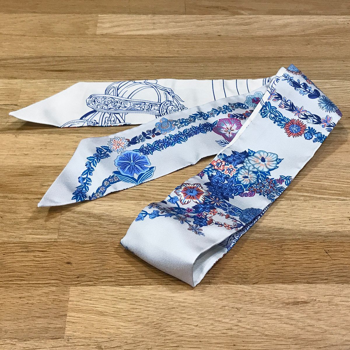 新品同様 ツイリー エルメス ブリッドドゥガラアンフルール＆アイ