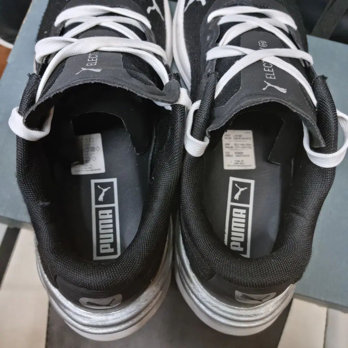  プーマ NITRO スニーカー ブラック|白 スニーカー 靴