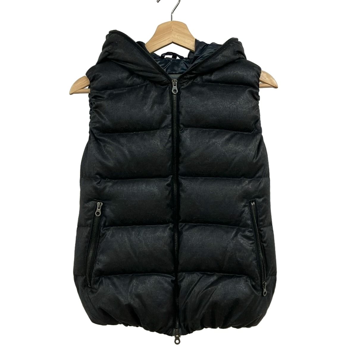 DUVETICA(デュベティカ) ダウンベスト サイズ40 M レディース美品