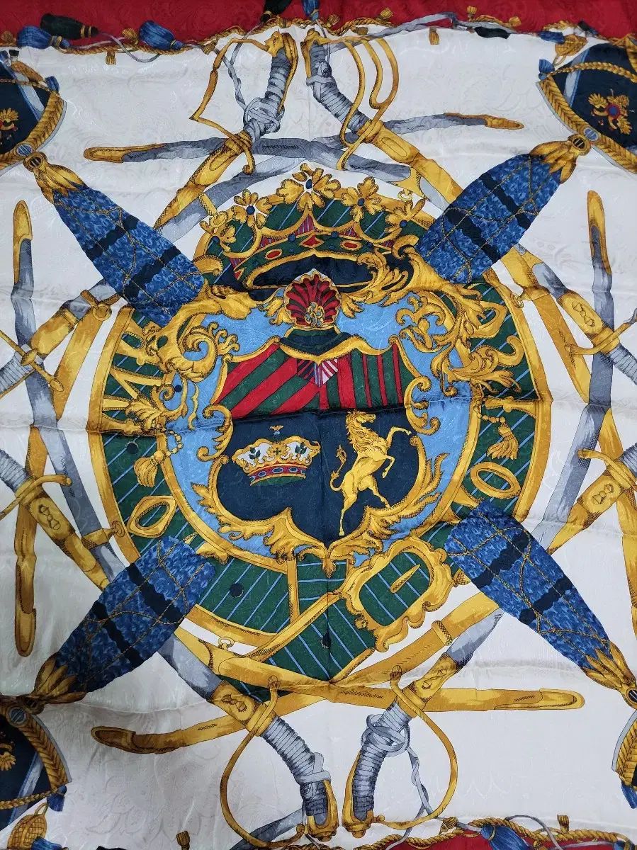 FERRERI シルクスカーフ