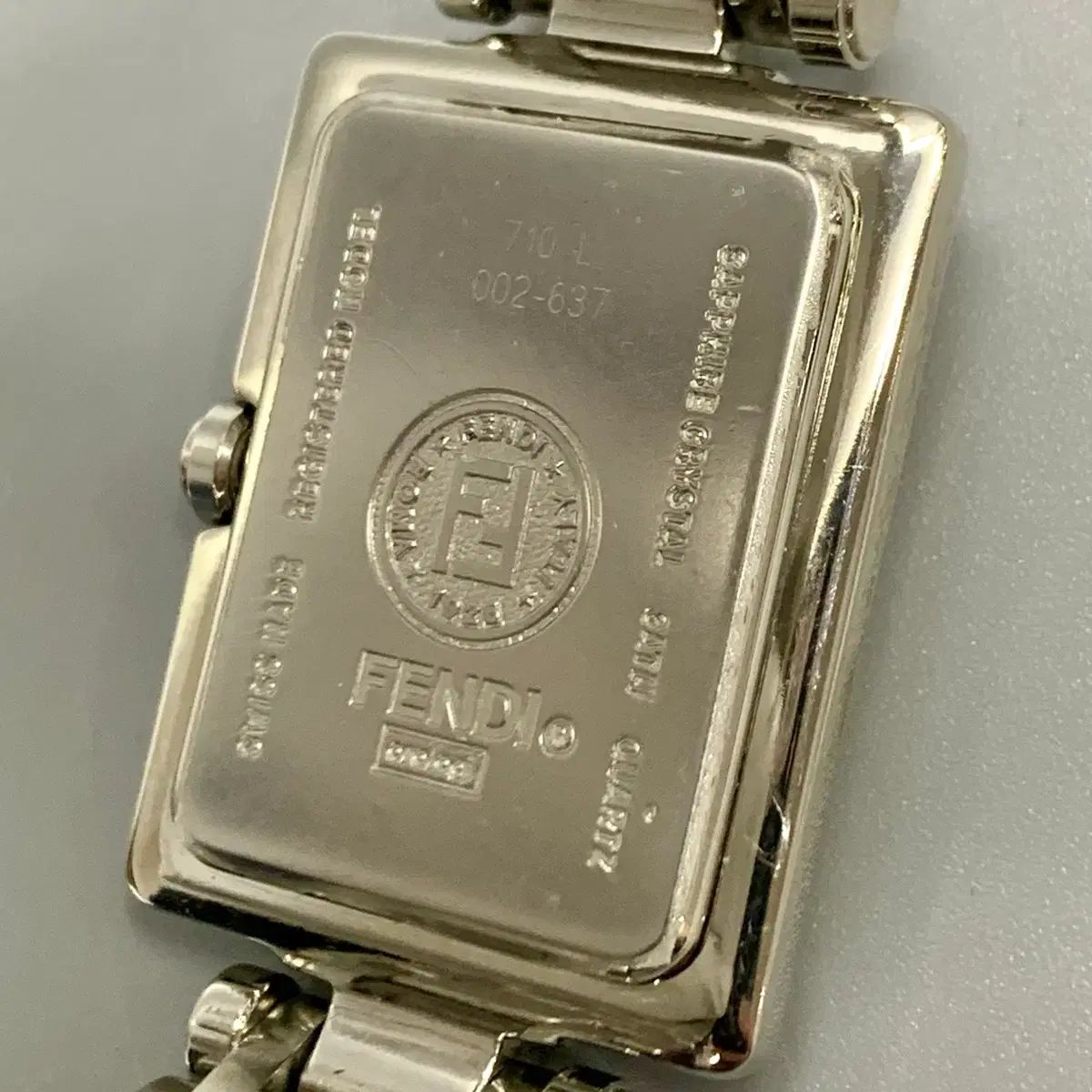 クォーツ ウォッチ