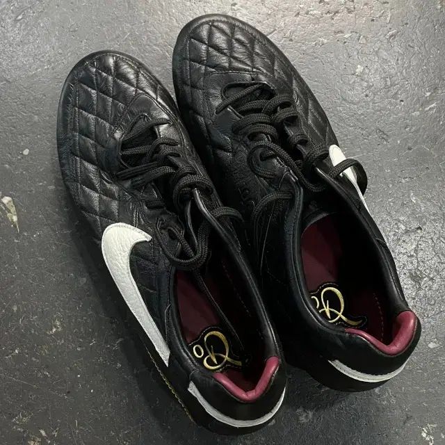 260 NIKE ティエンポ R 10 ホナウジーニョ HG サッカーシューズ