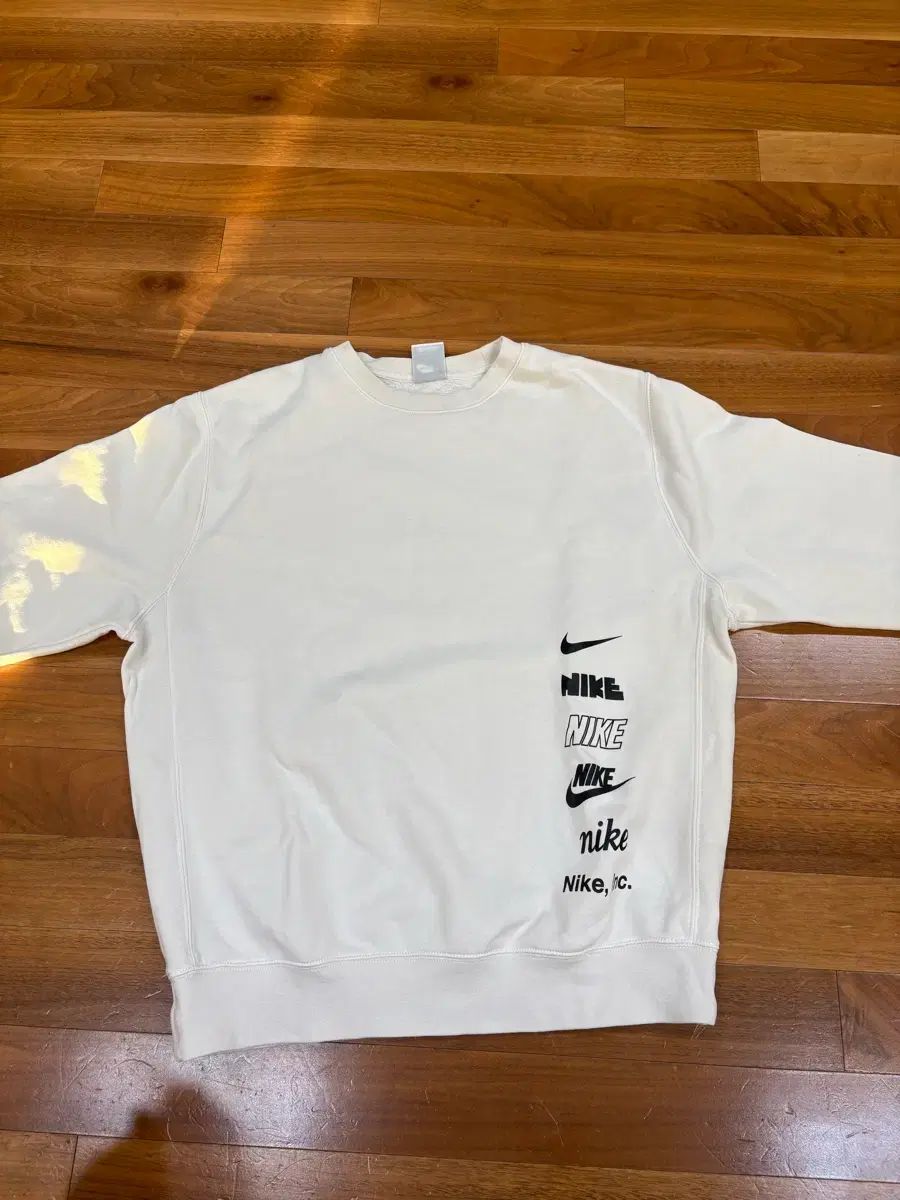 ナイキ スウッシュ ロゴ 白 スウェット Tシャツ セットアップ