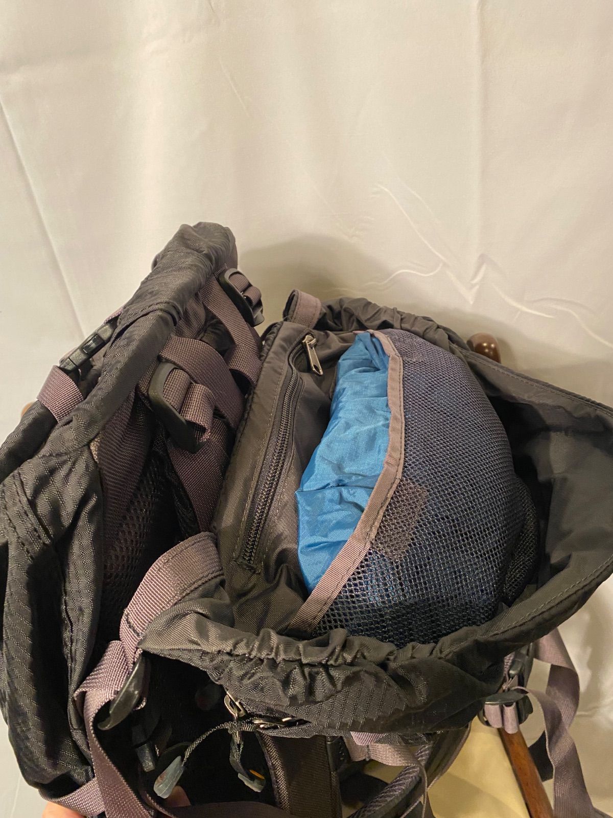 美品】モンベル ZERO POINT KITRA PACK 30 登山リュック ストック付