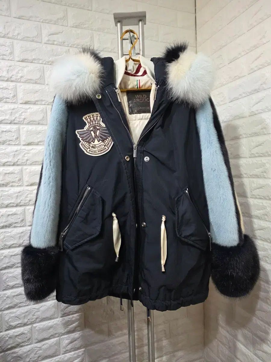 WILD ARCTIC フード ファー ダウン アウター