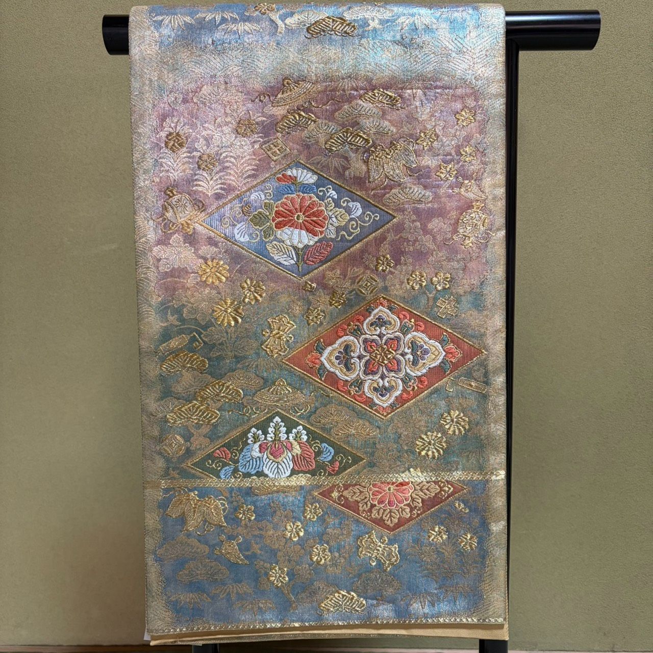 A 240 袋帯 グリーン ゴールド 菱 桐 松竹梅