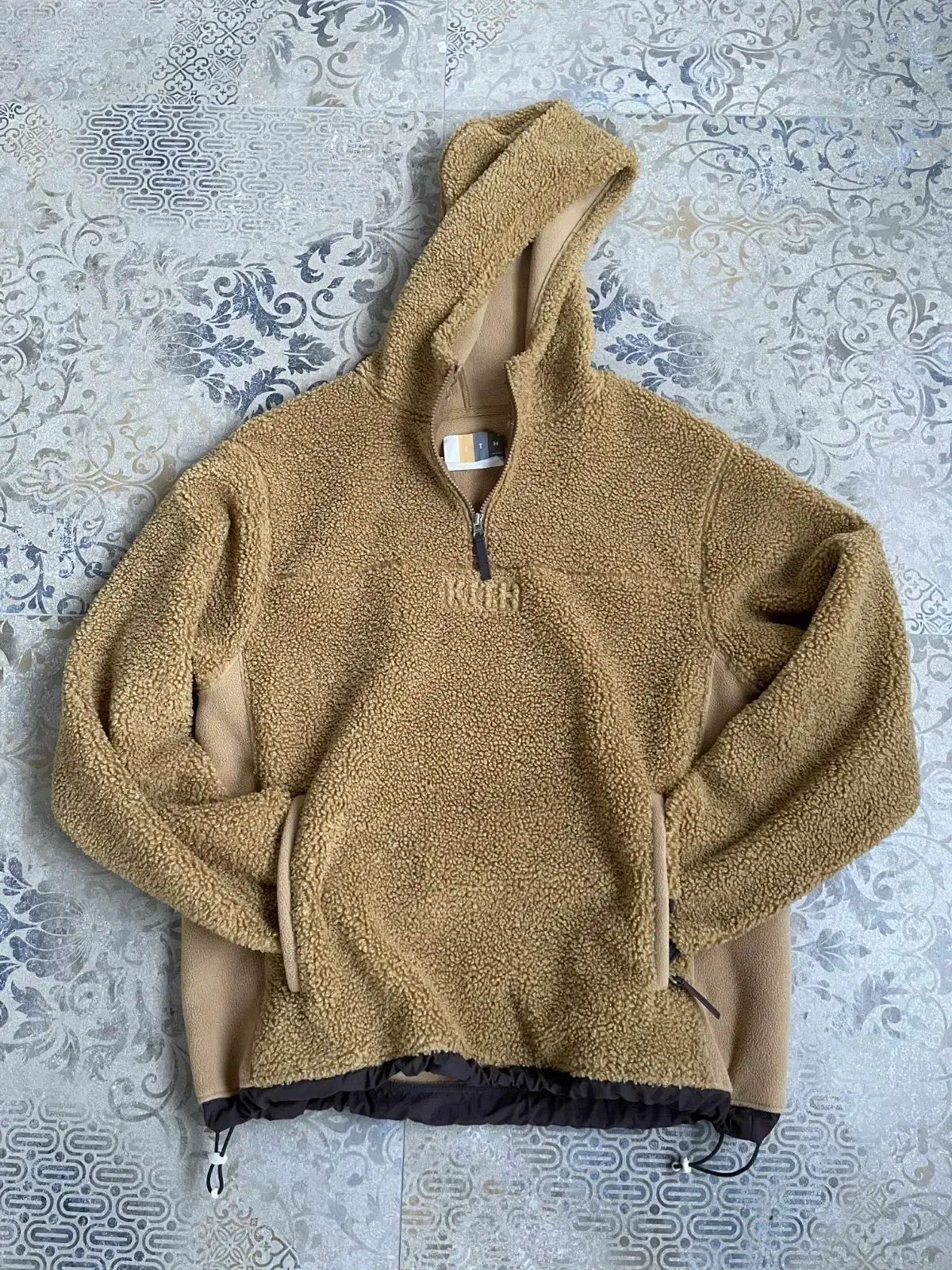 KITH ボンダイ シェルパ フーディー ハイランド