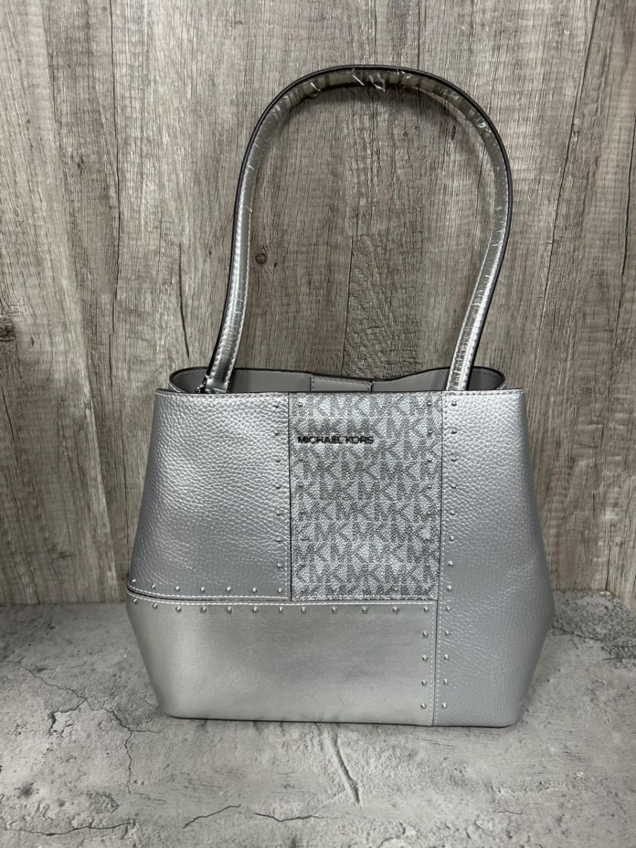 MICHAEL KORS マイケルコース MKシグネチャー スタッズ メタリック ハンド バッグ sizeF|シルバー ◎レディース
