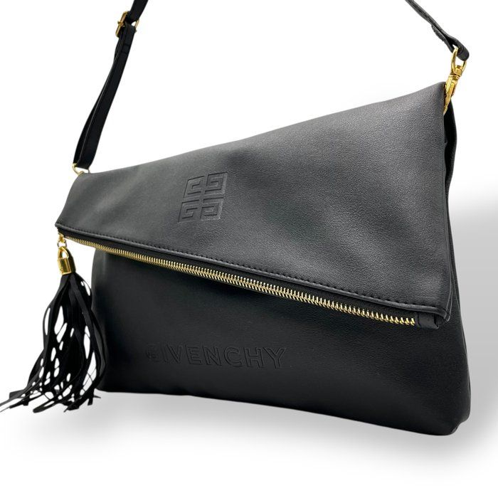 givenchy ジバンシー レザー ショルダーバッグ ロゴ型押し フリンジ ブラック 黒 レディース c 7