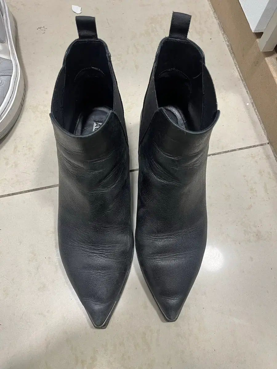 Acne Studios アクネストゥディオズ ジェンセン シルバー トゥー ブーツ 40 265