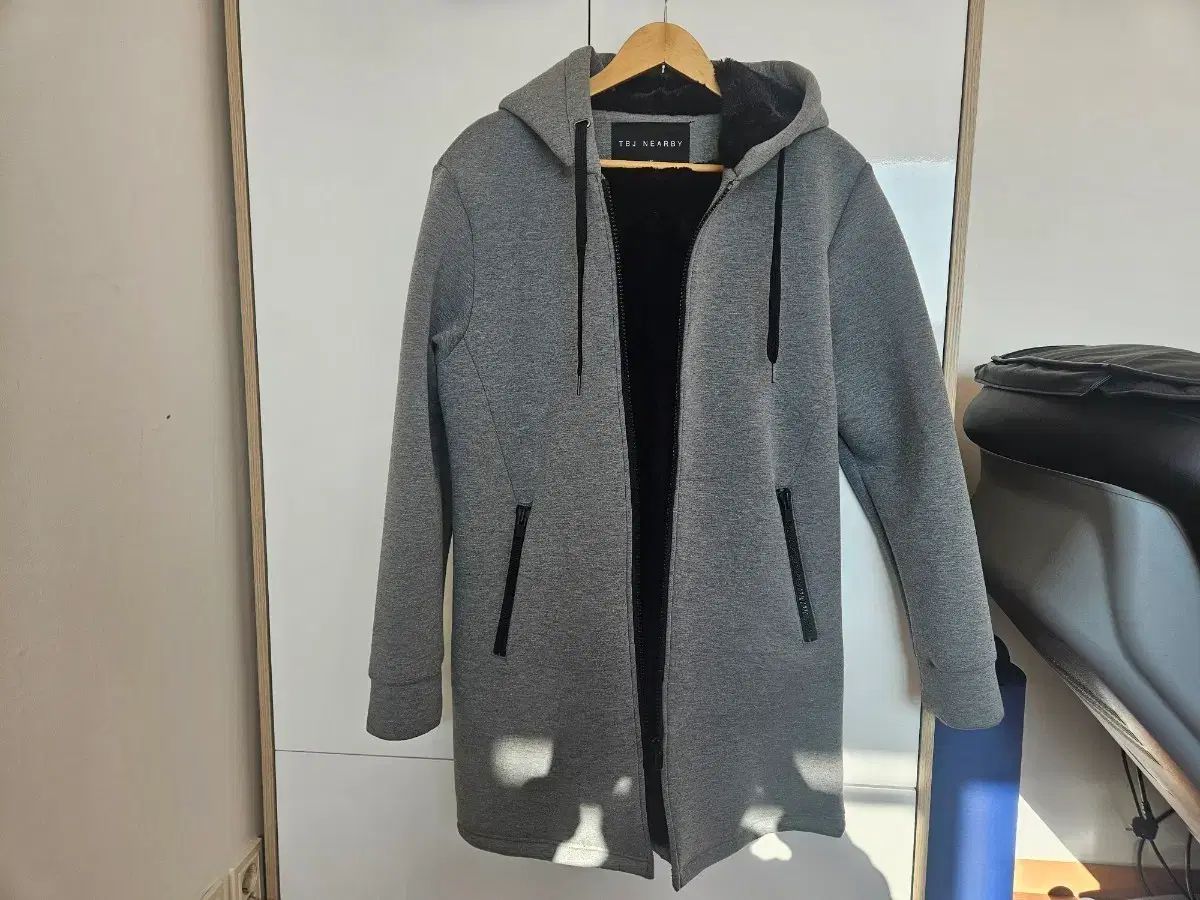 TBJ NEARBY グレー WHO フード コート 100