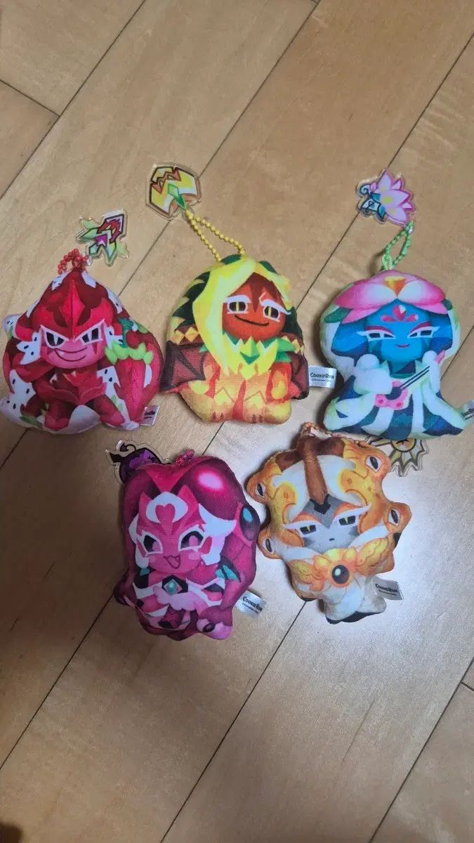 クッキーラン オーブンブレイク ドラゴン族 ぬいぐるみ キーホルダー ドラゴン顔 パイナップル 白蓮 リーチ