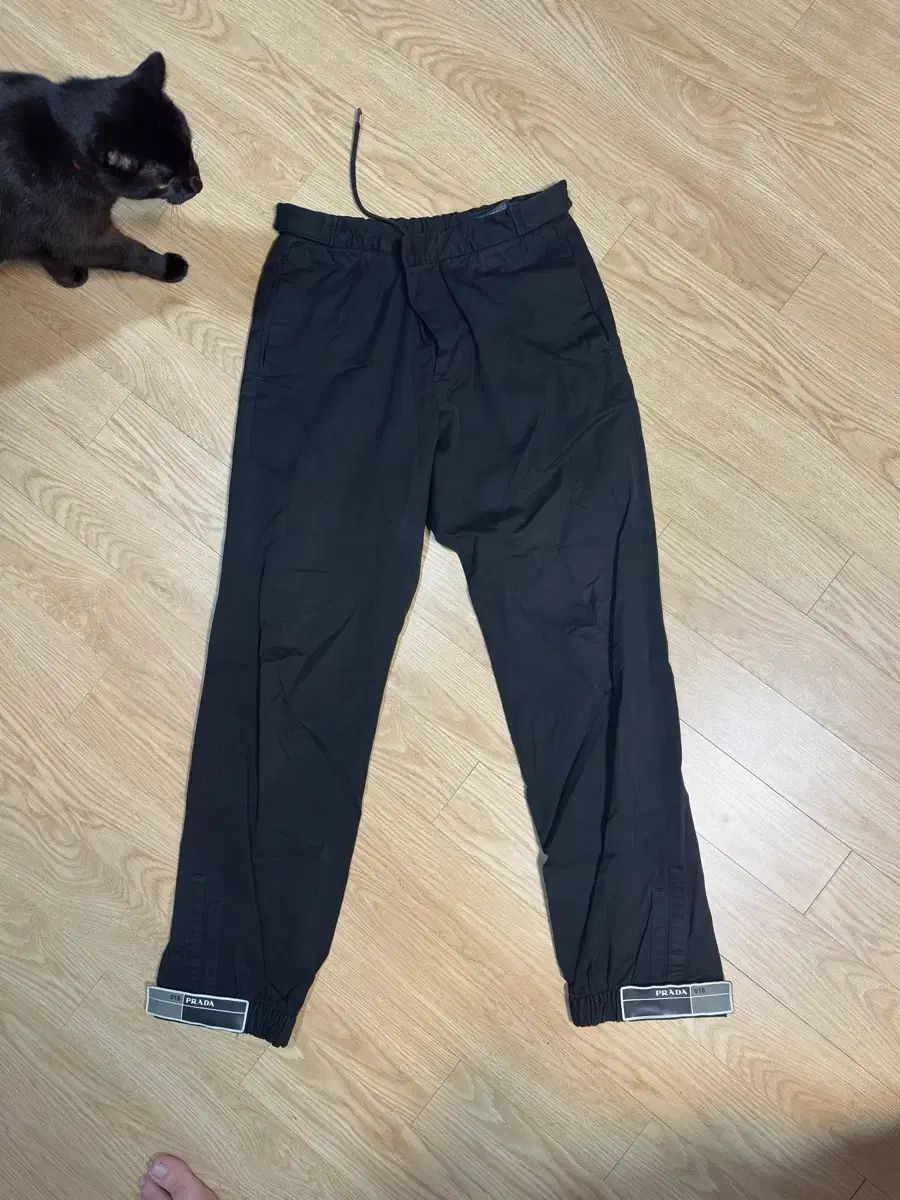 プラダ ギャバジン ジョガーパンツ サイズ46 ウエスト 28-31 バンディング