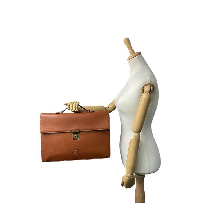 LOEWE ロエベ アナグラム エンボス レザー ビジネスバッグ ブリーフ