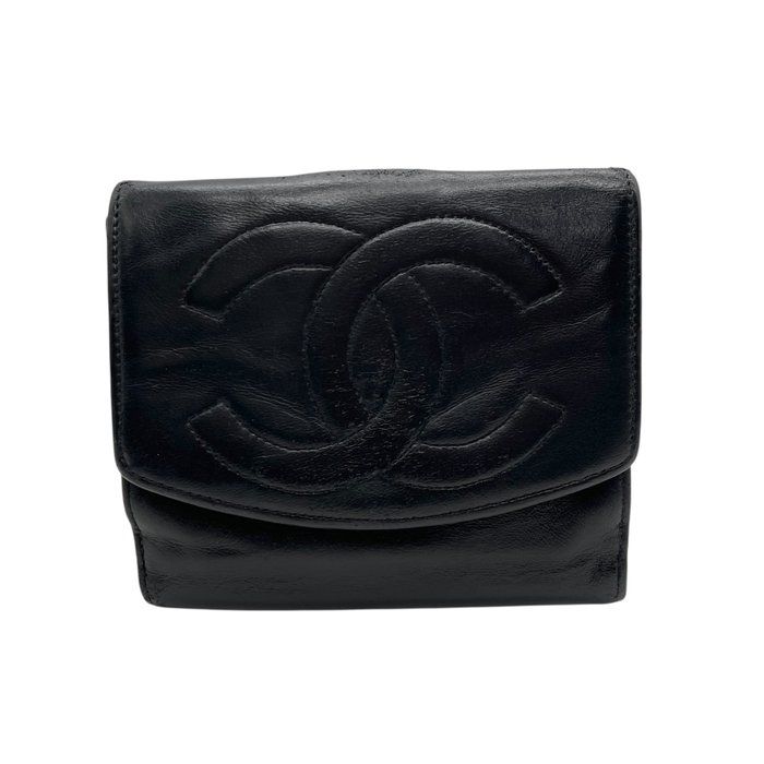 CHANEL シャネル ヴィンテージ CCロゴ 三つ折り財布 キルティング レザー ブラック シルバー金具 コンパクト w 1