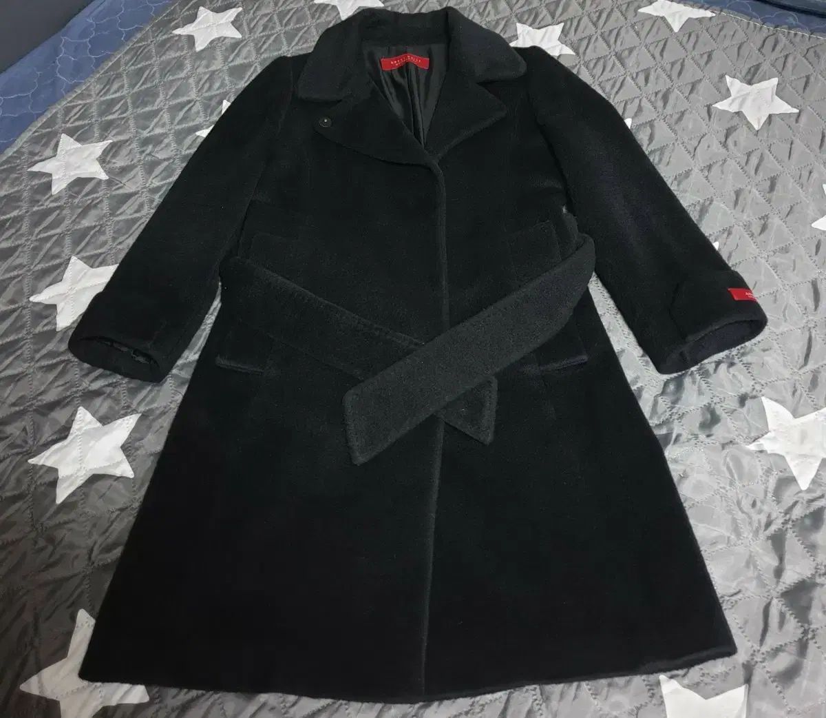 ベスティベリー スリムフィット ベルト付き アンゴラ ラグジュアリー ファブリック 隠しボタンダウン コート 55 66