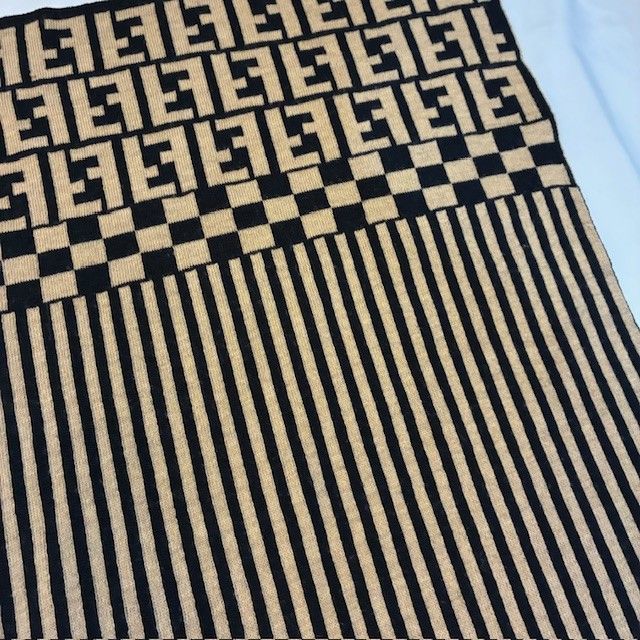 ストライプチェック模様 ウールマフラー