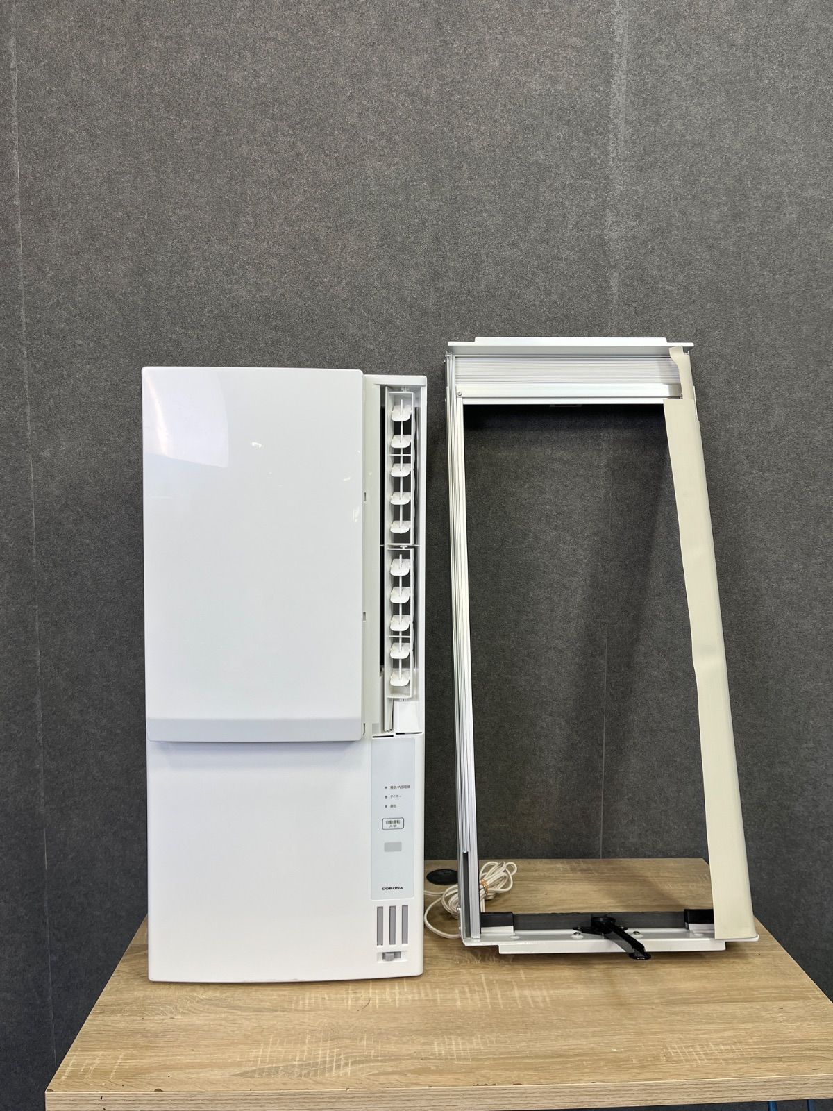 コロナ 窓用エアコン CWH-A1824R (2024年製) | 冷暖房兼用、極美品