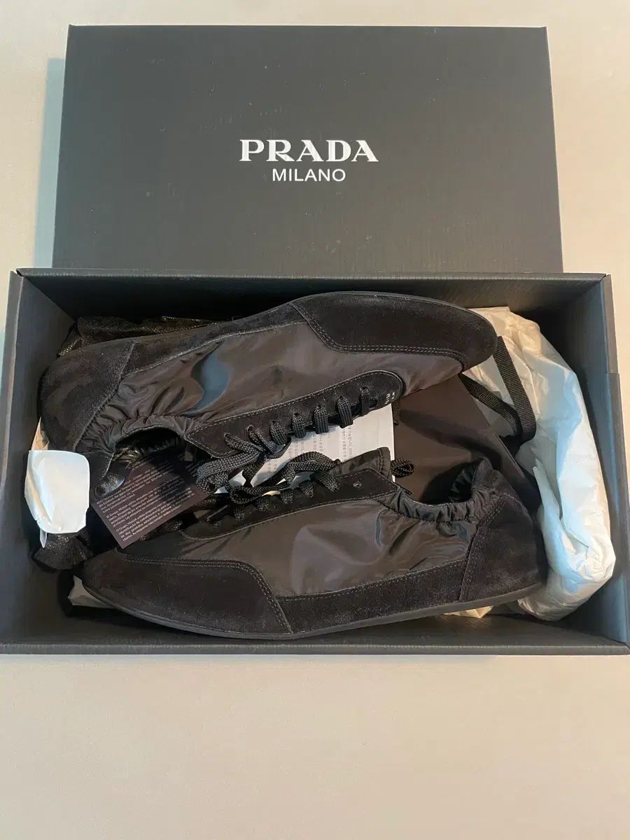 270 PRADA プラダ ラブ ブラック