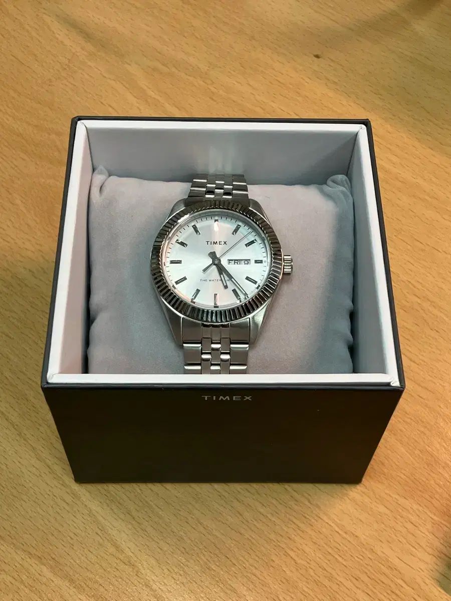 タイメックス ウォーターベリー レガシー デイデイト 41 mm