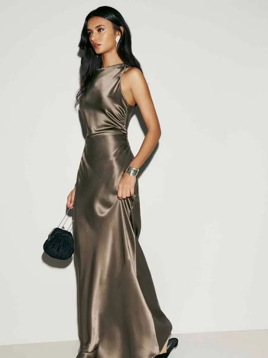 リーフォメーション Anaiis シルク ドレス カーキ色 ブライダルシャワー ウェディングスナップ