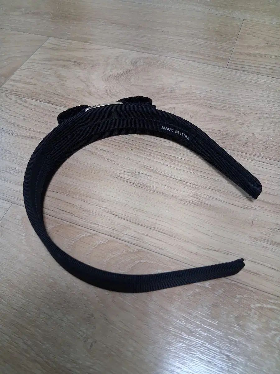 ゴールド ブラック