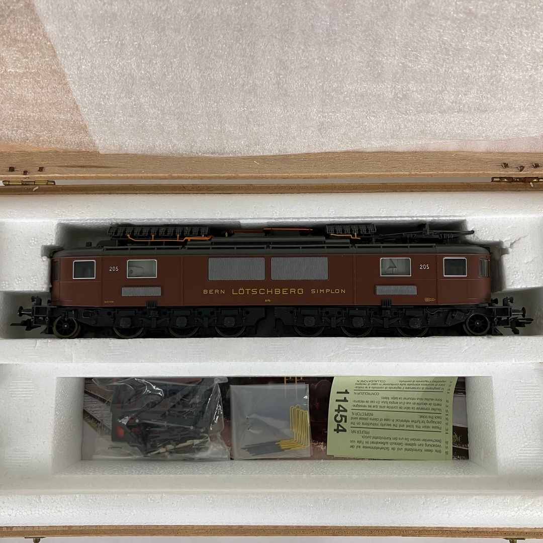 ROCO 43711 BLS Ae6/8 ミュージアムエディション 電気機関車 鉄道模型