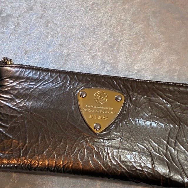 アタオ ATAO limo ケリー フリンジレザー エナメル系 L字ファスナー 長