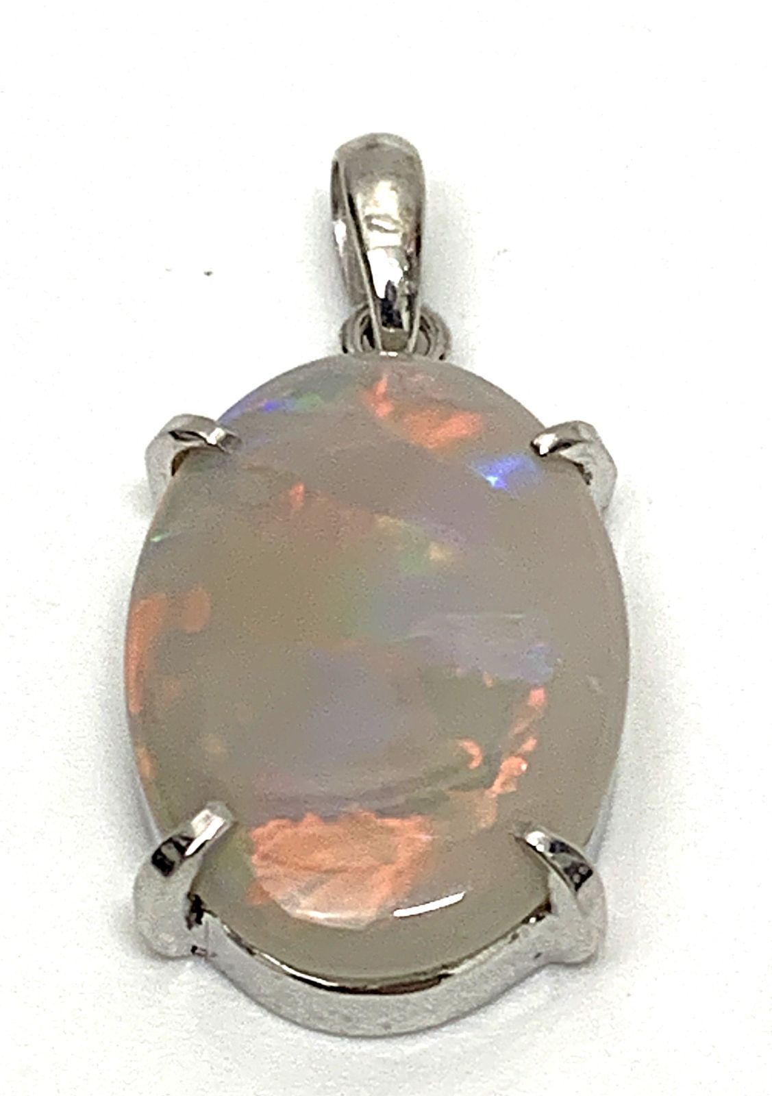 PT 900 オパール ペンダントトップ ネックレストップ 2.4ｇ プラチナ