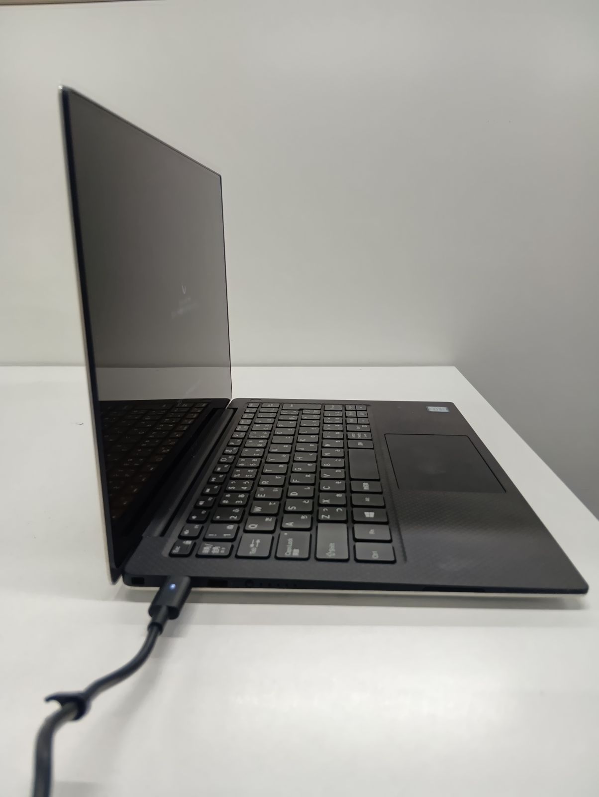 ☆ジャンク品となります☆返品交換不可☆ Dell XPS 13 / メモリ8GB