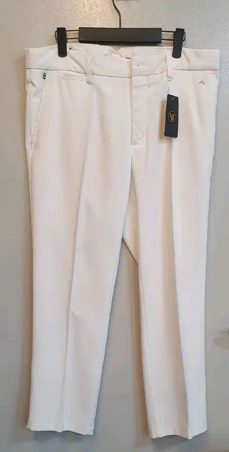 J. メンズ ゴルフ ズボン サイズは 32|33 カラーは