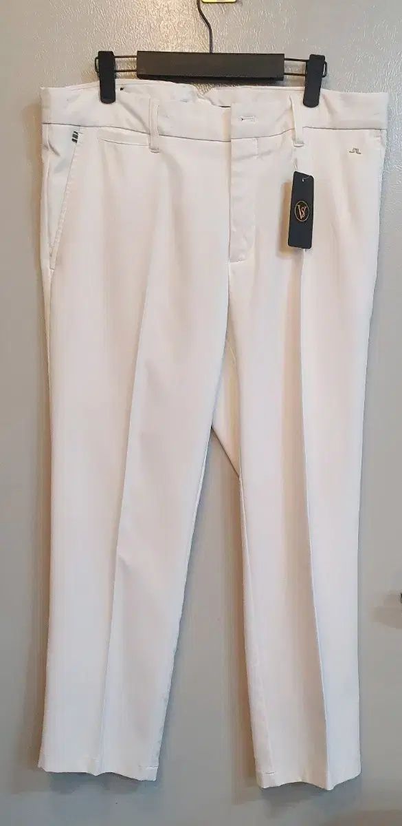 J. メンズ ゴルフ ズボン サイズは 32|33 カラーは