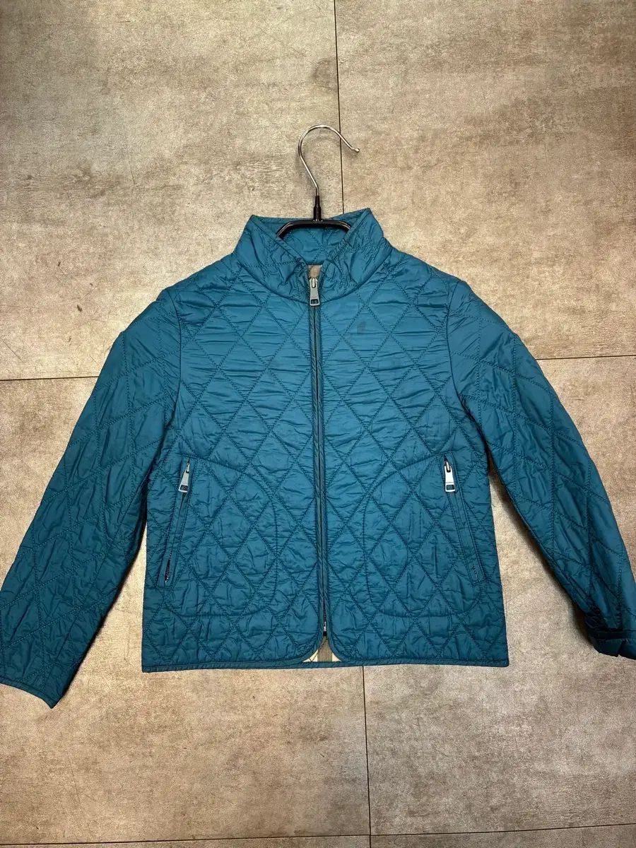 バーバリーキルティング キッズ 6歳