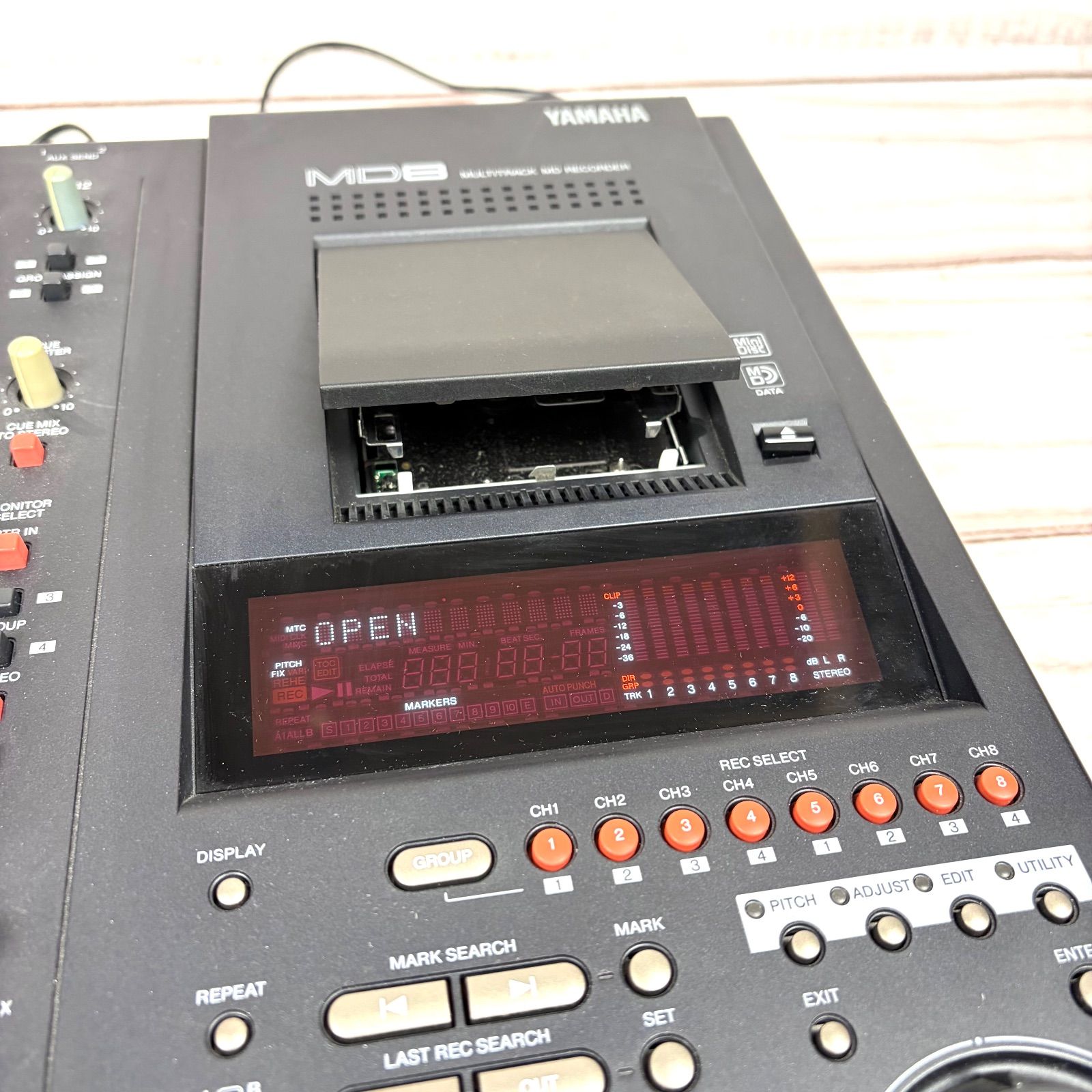 YAMAHA ヤマハ マルチトラックMDレコーダー MD8 MTR ケース付き Yahoo!オークション -「yamaha マルチトラックmdレコーダー md8」の