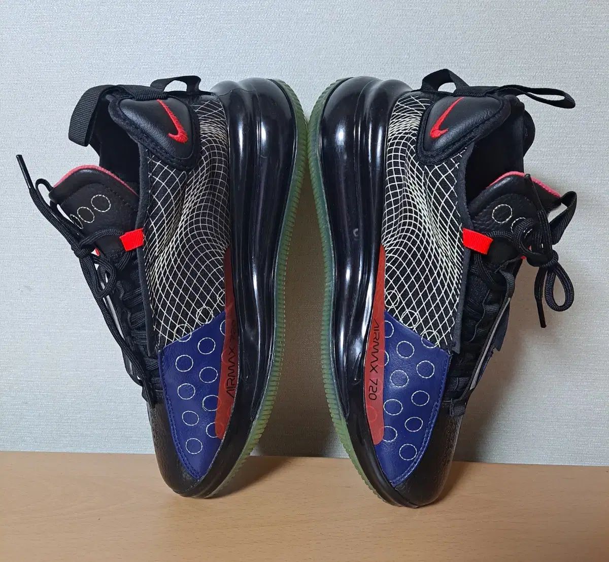 約240 エアマックス