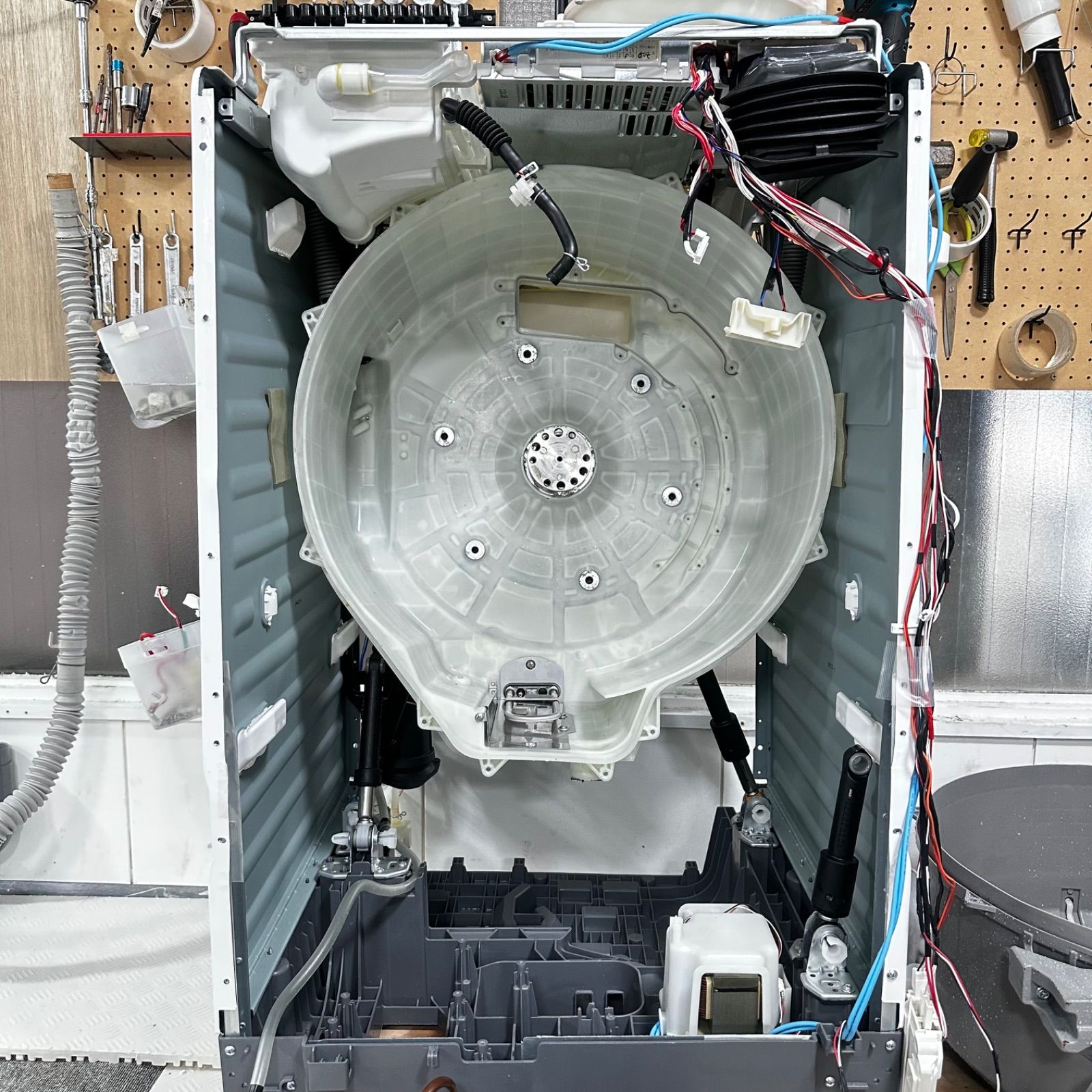  HITACHI BD- 2025年製 完全分解洗浄済 ドラム式洗濯機 ヒートポンプ式 ドラム式洗濯機本体 ドラム式洗濯機