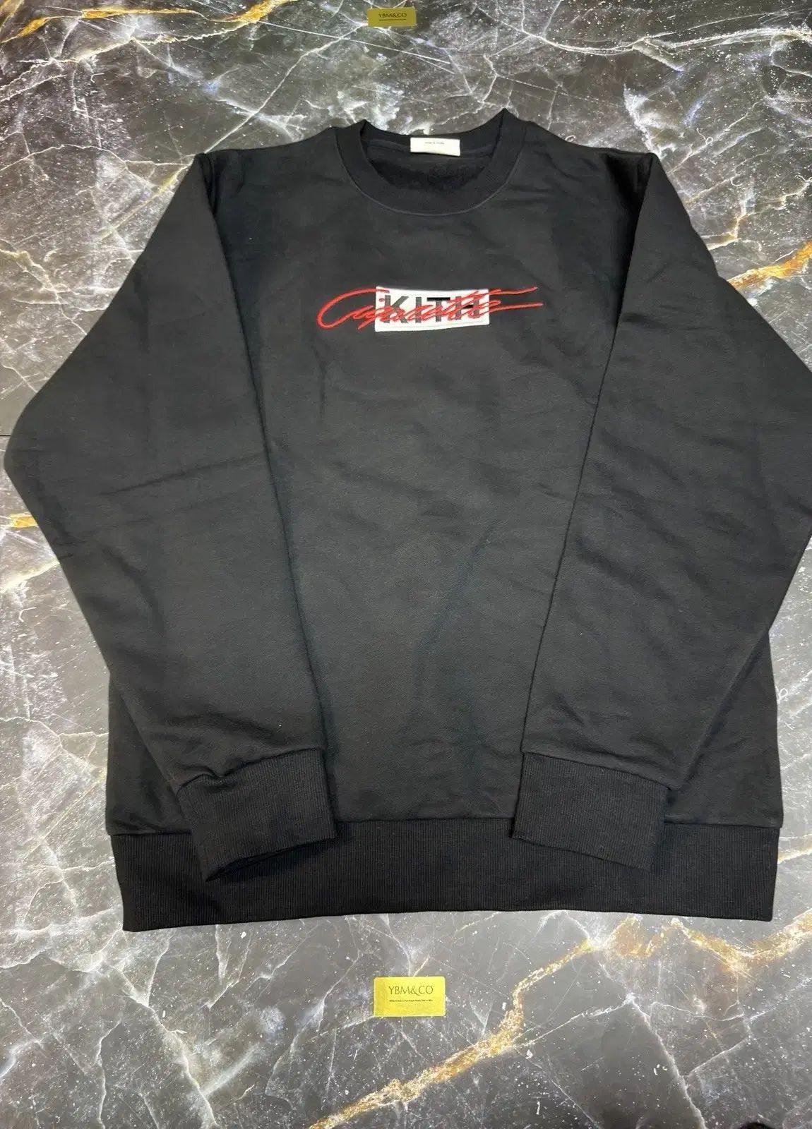 KITH x シガレット レーシン レジェンド ネルソン クルーネック ブラック