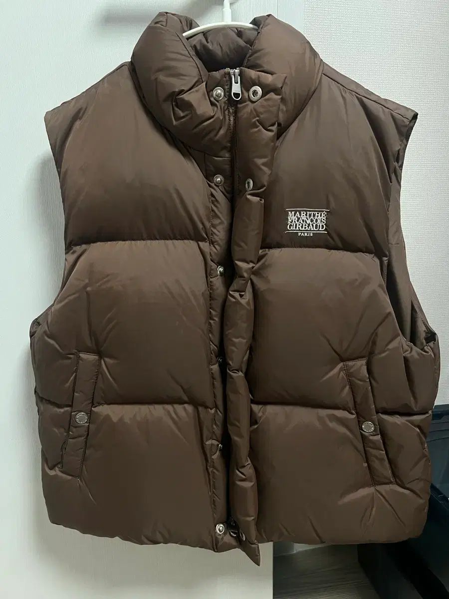 マリテフランソワジルボー ダウン ベスト ブラウン 茶色 s