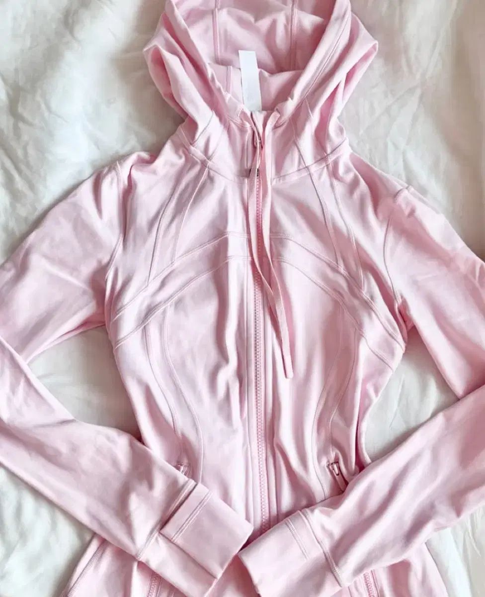 ルルレモン ディファイン フーディー 6 いちごミルク ピンク