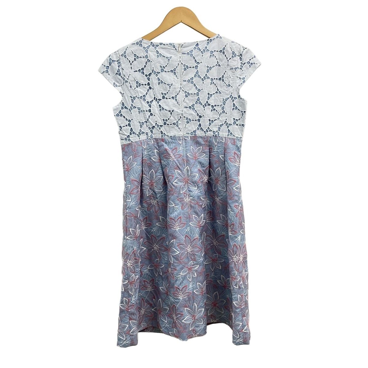 TOCCA トッカ ワンピース サイズ6 M レディース - ライトブルー×ピンク×白 クルーネック|半袖|ひざ丈|刺繍|フラワー 花